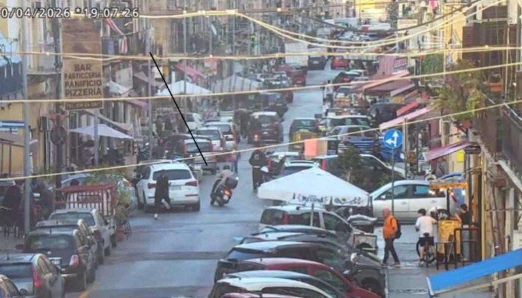 FOTO – Palermo, il filo che lega le sparatorie di via don Minzoni e via Montalbo: convalidati gli arresti