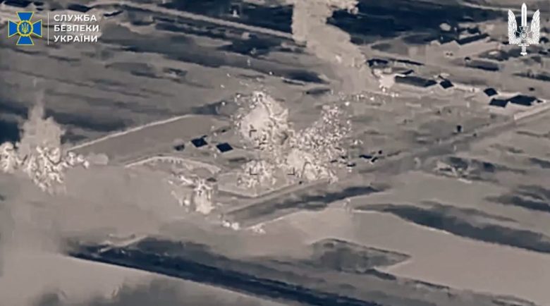 VIDEO | Guerra Ucraina, le immagini l’attacco all’Fsb russo nel Kherson