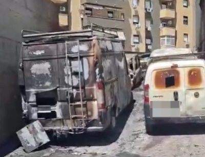 Furgoni e auto in fiamme al Cep, l’ombra delle intimidazioni del racket a Palermo