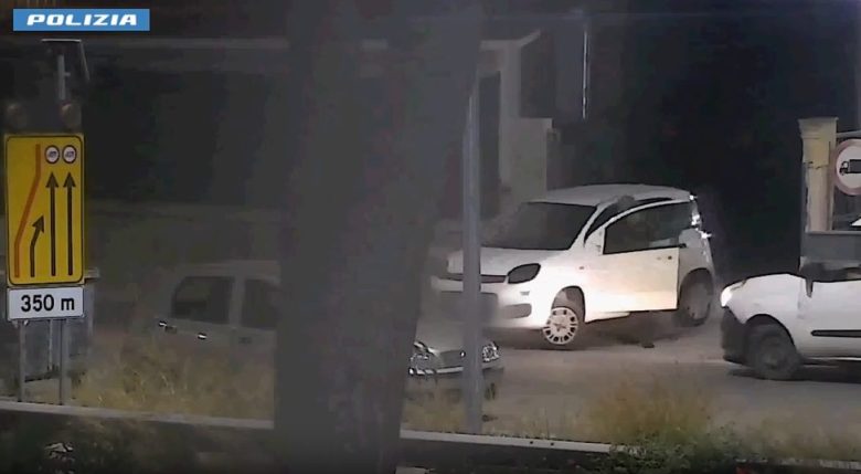 VIDEO | Palermo, le auto rubate e nascoste in uno stabile: 9 arresti e 30 indagati per furti ed estorsione