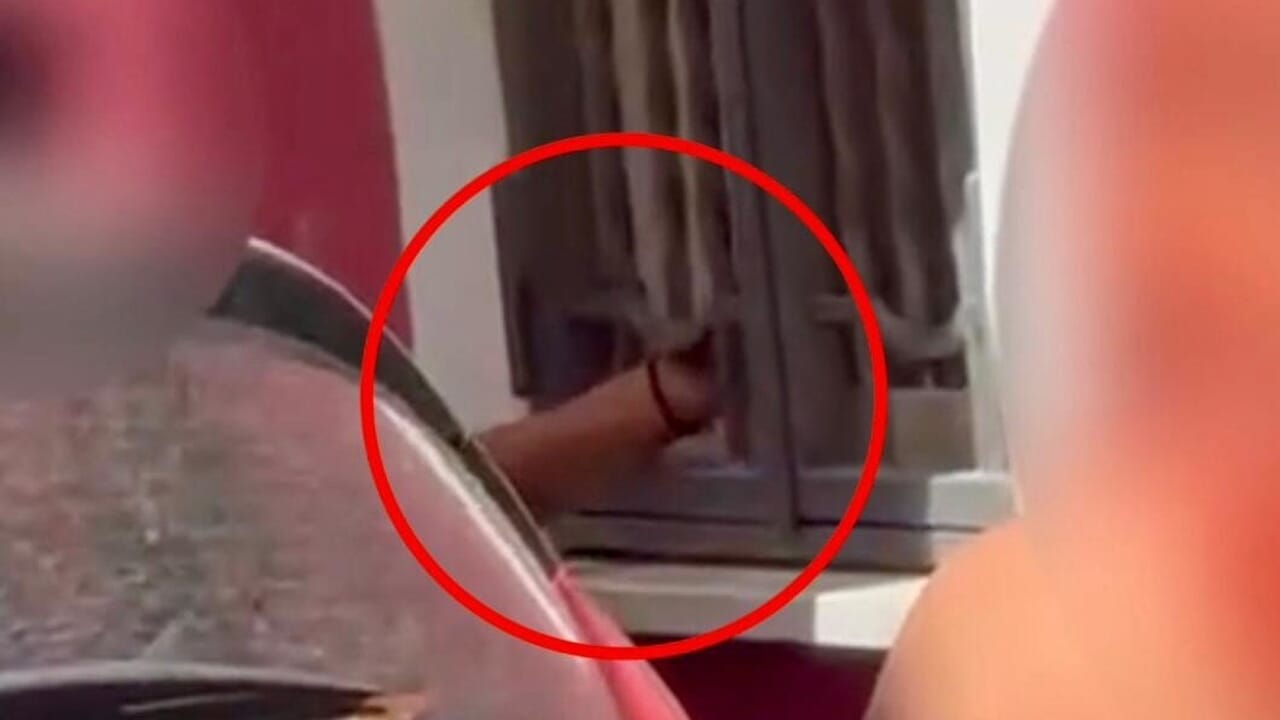Catania, sorpreso a spacciare marijuana dalla finestra di casa mentre è ai domiciliari