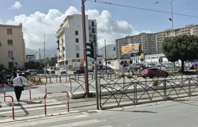 VIDEO | Niente finanziamento per il sovrappasso di via Perpignano, la rabbia dei residenti