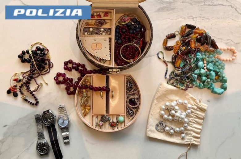 Badante ruba orologi e gioielli a un’anziana che accudiva: fermata per furto aggravato a Catania