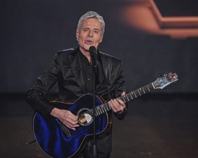 Claudio Baglioni rimanda il tour, ha la polmonite interstiziale acuta
