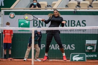 Tennis, Serena Williams torna in campoa 44 anni: sarà al Queen’s in doppio