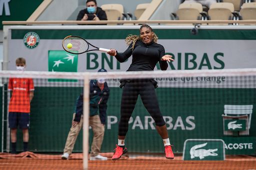 Tennis, Serena Williams torna in campoa 44 anni: sarà al Queen’s in doppio