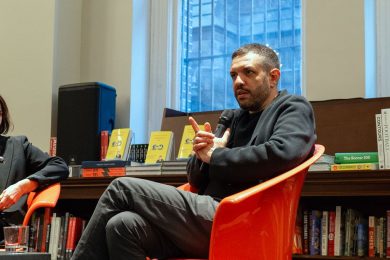 Francesco De Carlo torna in Italia col tour nei teatri Limbo