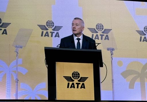 Aerei, Iata: utili dimezzati con rialzi petrolio e guerra in Medio Oriente