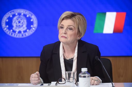 Calderone alla Cgil: Dl lavoro non apre assolutamente ai contratti pirata