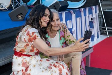 Marefestival, Cucinotta ricorda Troisi: “Massimo trasmetteva bellezza”