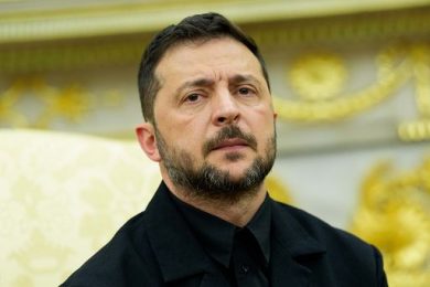 Ucraina, Zelensky telefona a Trump per fargli gli auguri