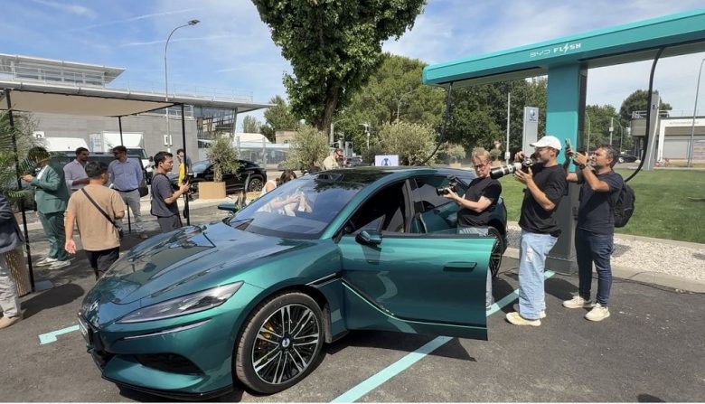 Byd: ricarica flash debutta in Europa a Bologna, “pieno” in 9 minuti