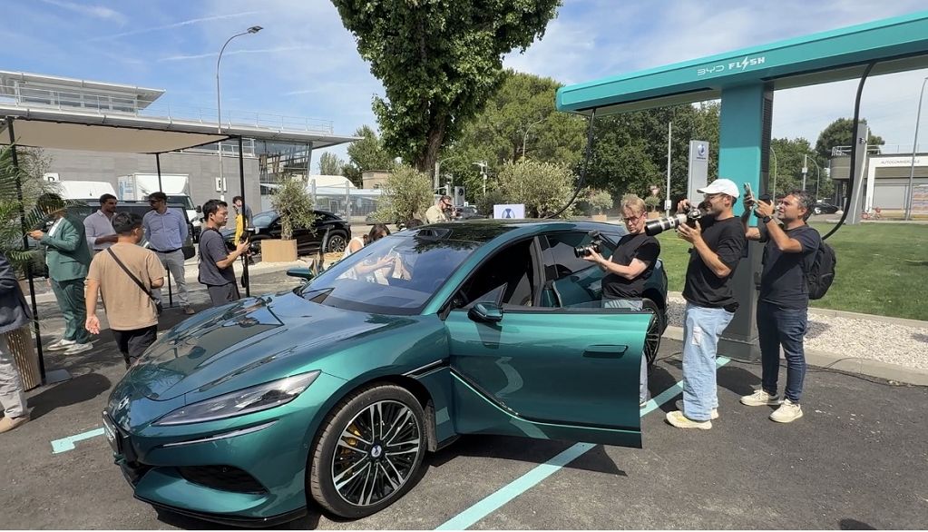 Byd: ricarica flash debutta in Europa a Bologna, “pieno” in 9 minuti Byd: ricarica flash debutta in Europa a Bologna, “pieno” in 9 minuti