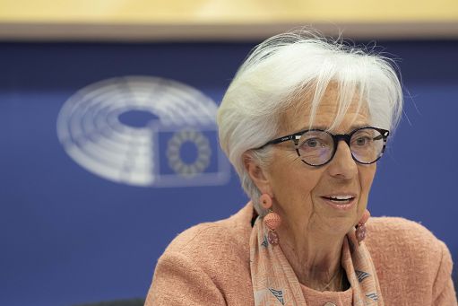 IA, Lagarde chiede “regole globali, come sulla non proliferazione nucleare”