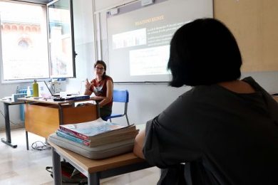 Maturità al via: tra simulazioni e ripassi la merenda resta un rito