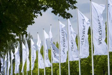 Vw: in assemblea tema Dieselgate, al voto accordo D&O da 278 mln