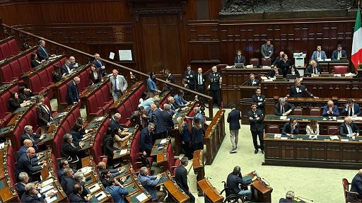 L. elettorale, stop commissione fino a lunedì, ok a prerogative capo Stato