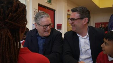 Gb, Starmer annuncia le dimissioni e si commuove