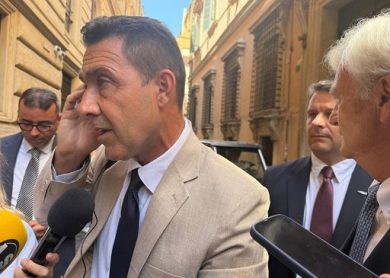 Migranti, Vannacci: rimandiamoli a casa, italiani possono tornare nei campi