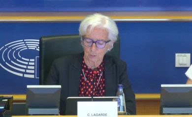 Bce, Lagarde difende il rialzo dei tassi e si mostra fiduciosa sull’inflazione