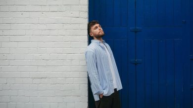 Chris de Sarandy in radio con “Good Old Days”, un mix di pop e indie