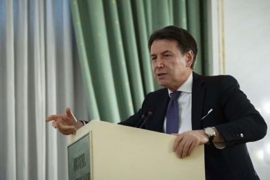 Iran, Conte: aerei dall’Italia? Meloni chiarisca al Parlamento