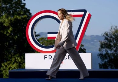 Nato, Meloni: Europa si assuma responsabilità su difesa e sicurezza
