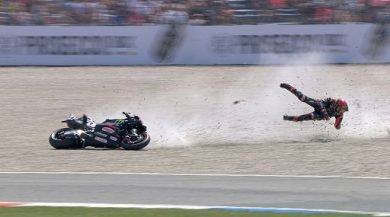 MotoGp Assen, brutta caduta per Bezzecchi, portato in ospedale