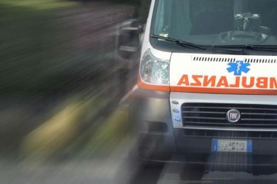 Figlia maggiore trova i corpi di madre e sorella, l’ipotesi sulla morte