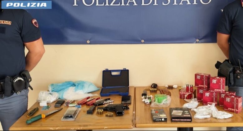 Armi e droga, nuovo blitz allo Zen 2 di Palermo: un arresto