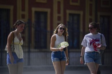 Meteo, ecco Cerberus: porta caldo e afa. Domenica otto le città con bollino rosso