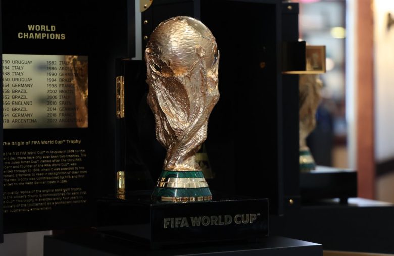 Argentina, Leo Messi nella storia: tripletta all’Algeria, è il miglior marcatore di sempre ai Mondiali
