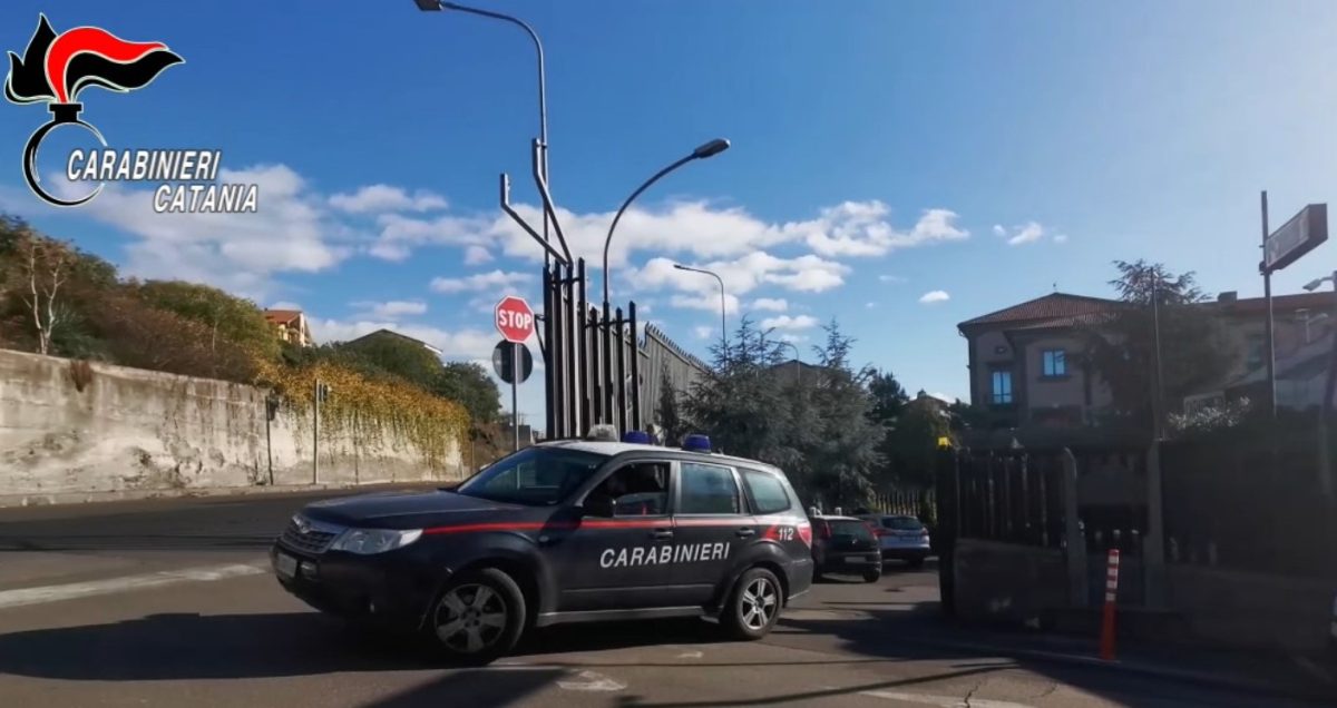 Belpasso, ruba 420 litri di carburante alla stazione Valcorrente: arrestato per furto aggravato