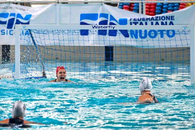Pallanuoto donne, l’Ekipe Orizzonte all’assalto dello scudetto: a Roma il primo atto della finale