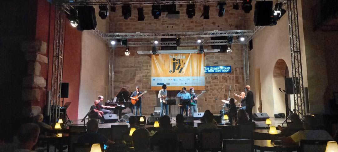 Sicilia Jazz Festival 2026: l’unico festival al mondo delle produzioni orchestrali che trasforma la Sicilia in un palcoscenico internazionale Sicilia Jazz Festival 2026: l’unico festival al mondo delle produzioni orchestrali che trasforma la Sicilia in un palcoscenico internazionale
