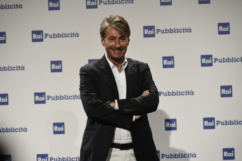 Milo Infante si dimette dalla Rai e passa a Mediaset: la lettera