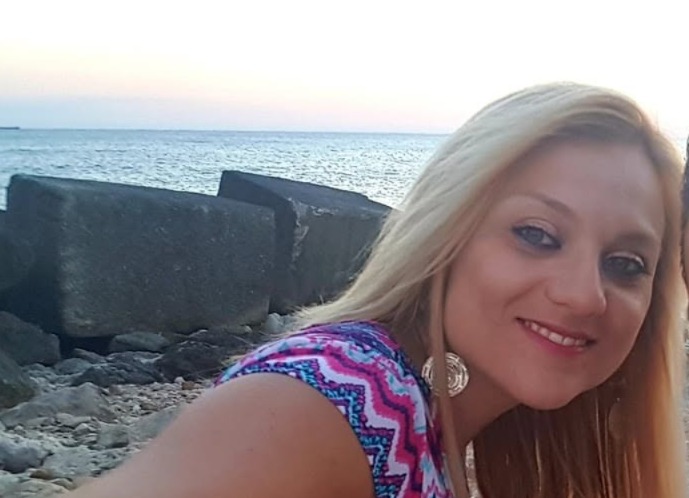 Insegnante in ferie per assistere l’alunno a Rimini, arriva un encomio solenne dal Comune di Gela