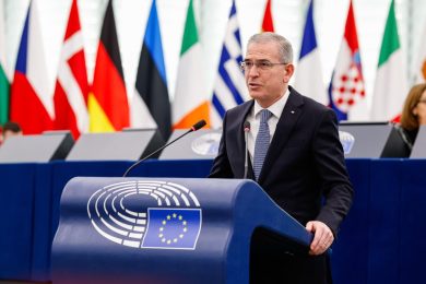 Trasporti marittimi Sicilia-Sardegna, Falcone (FI-PPE): “Rincari fino al 50% su tratte essenziali, interrogazione alla Commissione Ue”