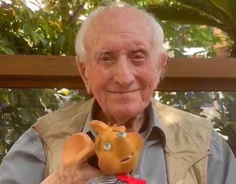 VIDEO | “Ma cosa mi dici mai?”: la storica voce di Topo Gigio saluta i lettori del QdS