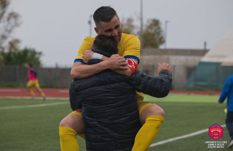 L’Avola vola in Serie D dopo 53 anni. L’orgoglio di Ruiz, il capitano: “Gioia indescrivibile, ho pianto per l’emozione”