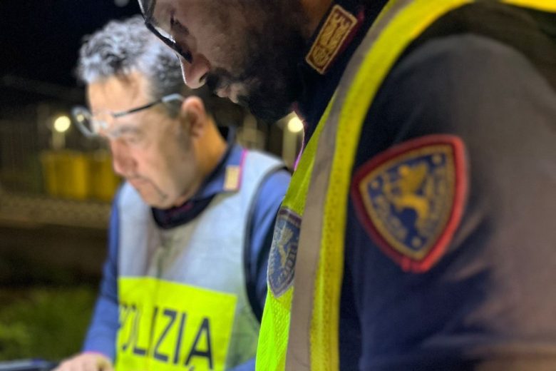 Guida spericolata del bus tra Viagrande e Zafferana, interviene la Polizia: scatta il ritiro della patente