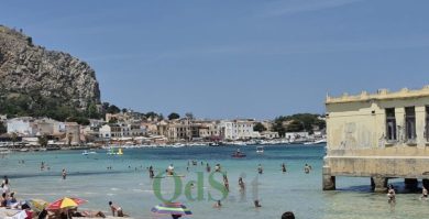 VIDEO | Mondello, più spiaggia libera e meno lidi: il pensiero di palermitani e turisti