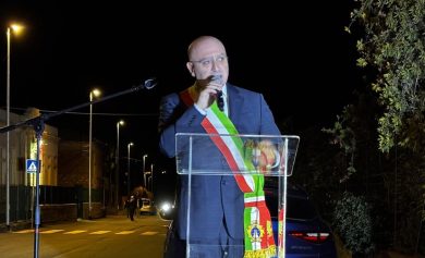 Castel di Judica, l’ostruzionismo mette a rischio centro per minori migranti. Sindaco leghista: “Lo difenderò”