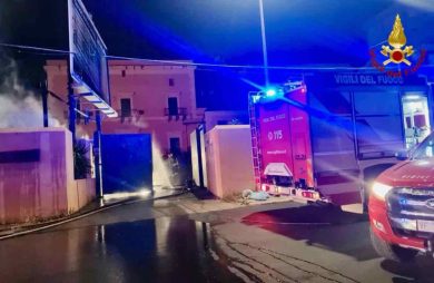Palermo, ancora intimidazioni contro Sicily by Car: fiamme in via San Lorenzo, distrutti una decina di mezzi