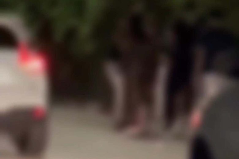 VIDEO – Taormina, rissa nella notte e auto contro giovani all’esterno di una discoteca