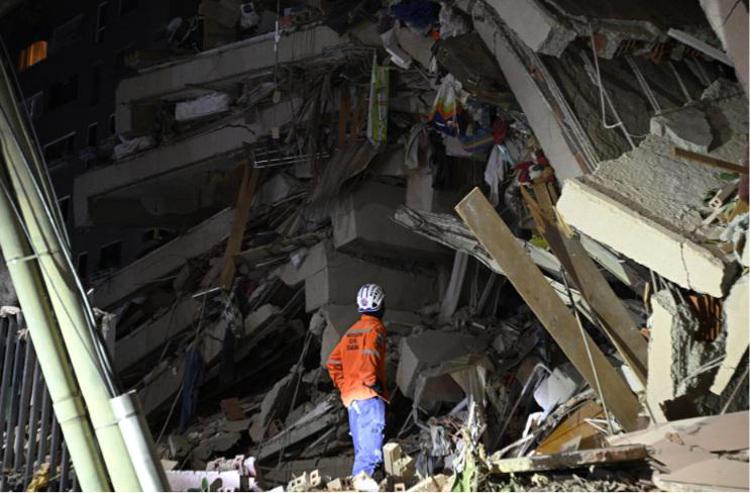 Spaventoso terremoto in Venezuela, due scosse di magnitudo 7.2 e 7.5. Almeno 30 morti e 700 feriti