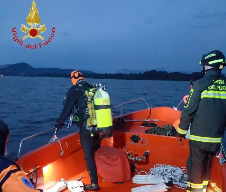 Il marito del ministro Roccella disperso nel lago di Vico, proseguono le ricerche: ipotesi malore dopo tuffo