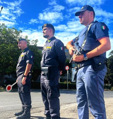 Gela, occupa abusivamente fabbricato Anas: trovate sostanze stupefacenti e cartucce