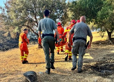 Tragico incendio nel Messinese, 90enne morto carbonizzato