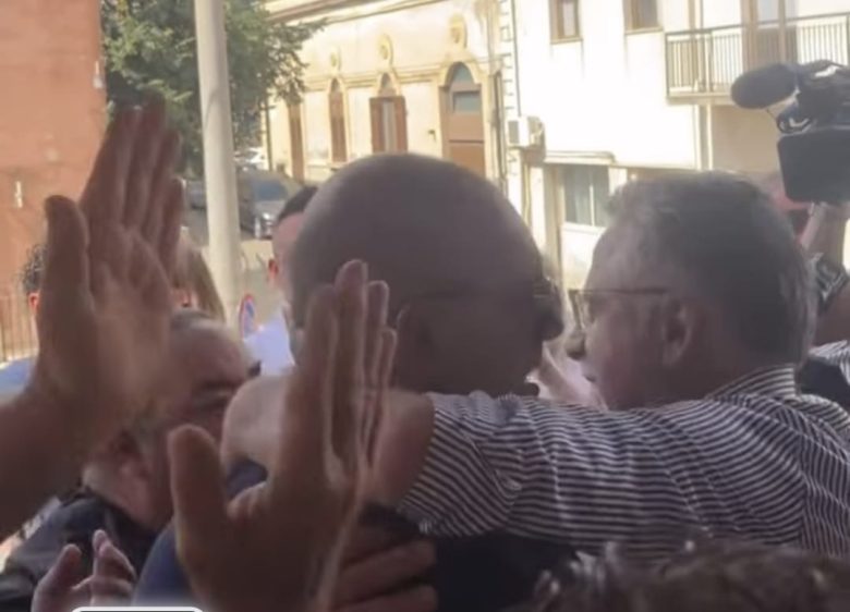 VIDEO | A Ispica festa per la vittoria del neo sindaco Pierenzo Muraglie